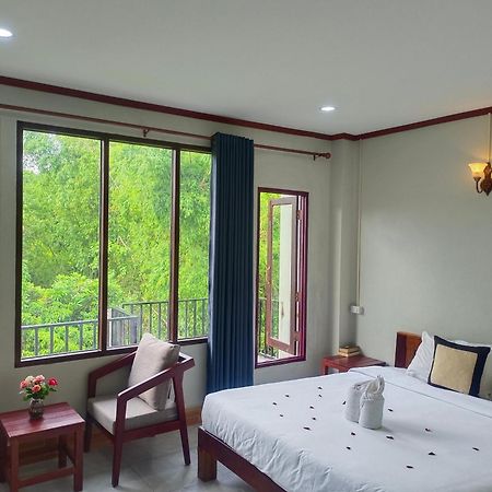 Dok Champa Resort Vang Vieng Exterior foto